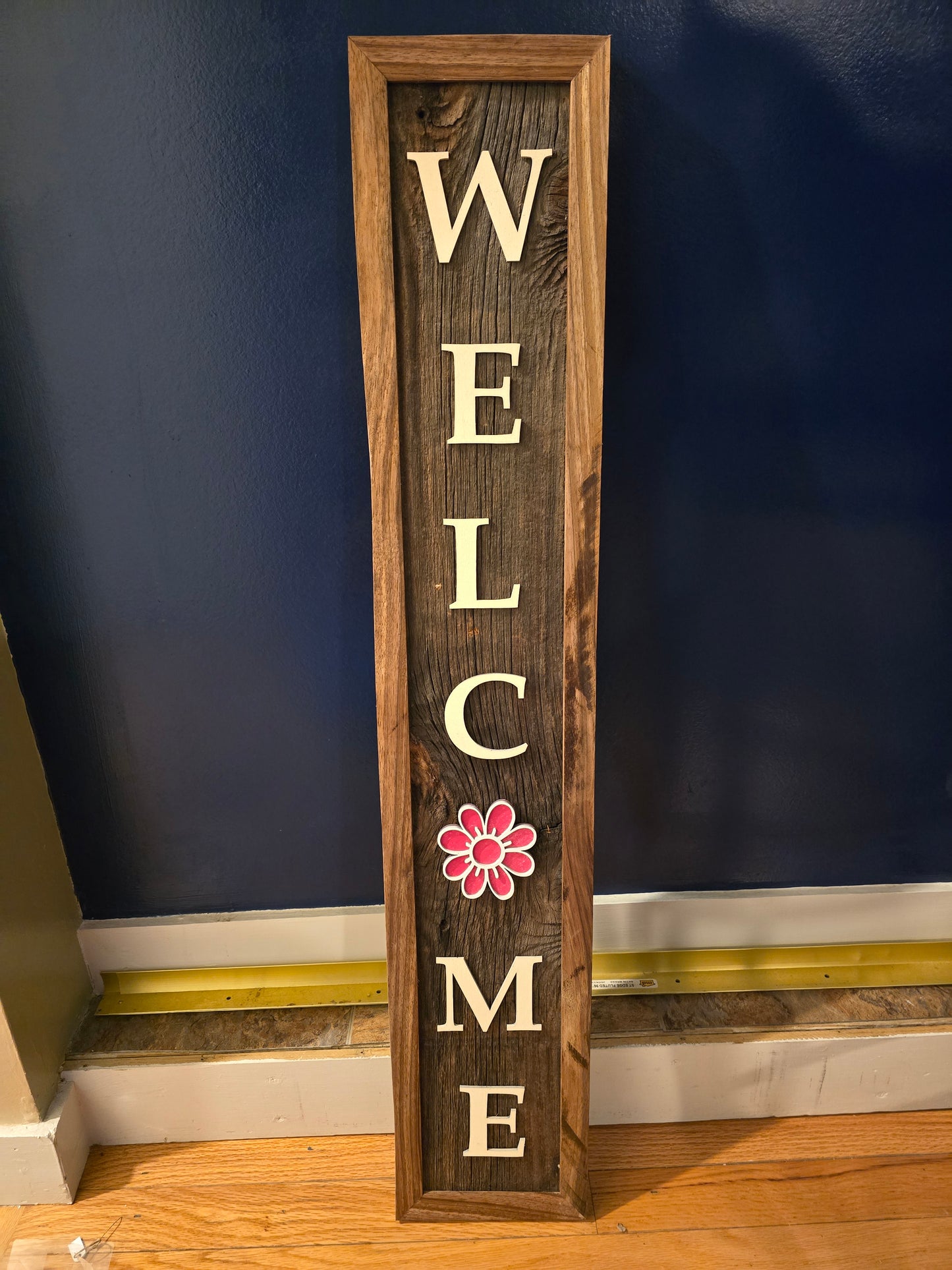 Personalisiertes erhabenes Shou Sugi Bon Schild