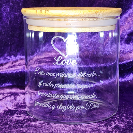 Glasgefäß mit Bambusdeckel