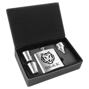 Personalisiertes Kunstleder-Flachmann-Geschenkset