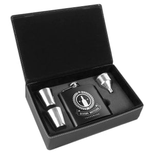 Personalisiertes Kunstleder-Flachmann-Geschenkset
