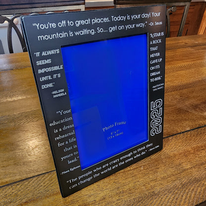 Personalisierter Bilderrahmen mit Lasergravur