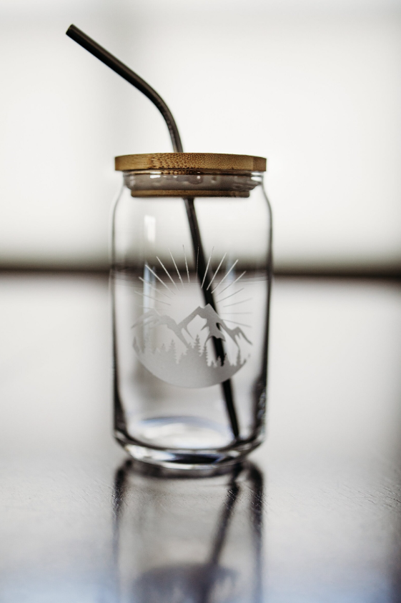 Glasgefäß mit Bambusdeckel